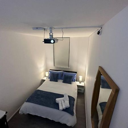 Small Cozy Private Bedroom Zone1 Londra Exterior foto